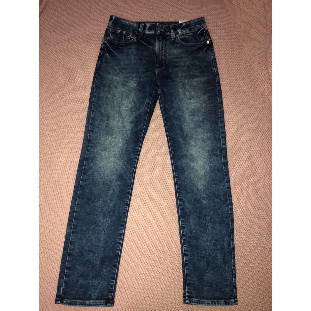 American Eagle Men’s jeans